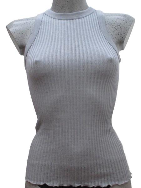 Débardeur laine et soie maille texturée emmanchure américaine